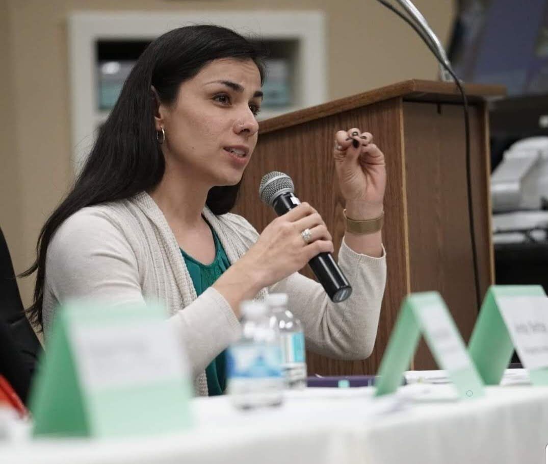 UTA School of Social Work assistant professor creates free online course on health, immigration